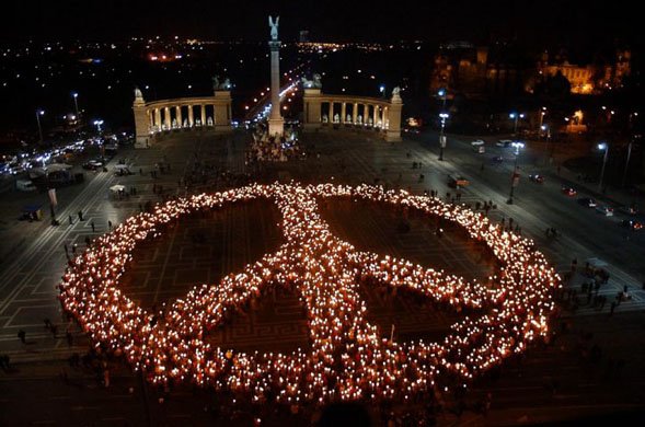 [peace+symbol.jpg]