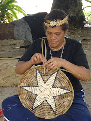 Tongan weaver