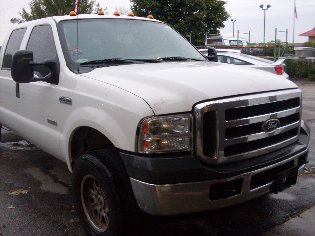 luisrideauto: 2005 Ford F350 XL, 6.0 Liter Turbo diesel ***NEED WORK***