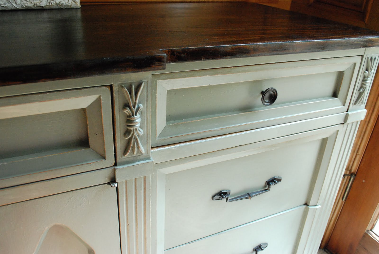 * Remodelaholic * Wooden Dresser Painted Green; Furniture Redo