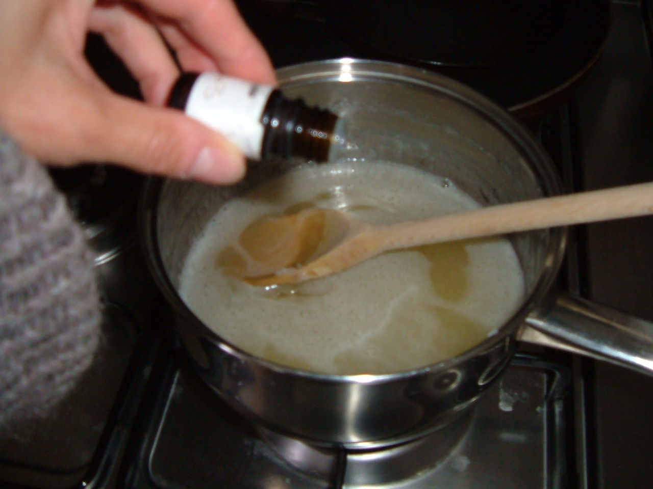 CORNISH CONTEMPORARYS ' Flotsam & Jetsum' Step by step soap making