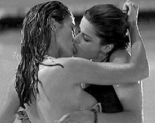 Scarlett Johansson Lesbian Porn - Life Without Andy: Top Ten Reasons Why a Lesbian Sex Scene Between Penelope  Cruz and Scarlett Johansson Might Be a Bad Idea