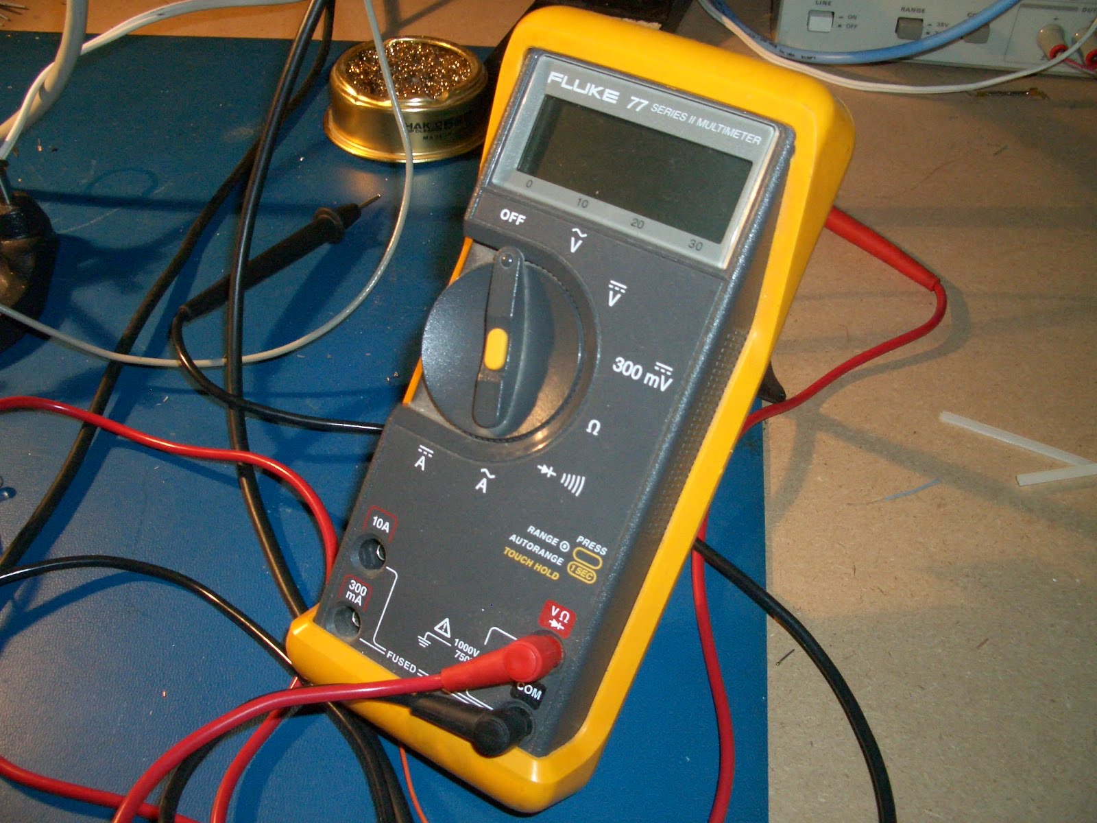 playing with bits: My Electronics Bench and Test Equipment