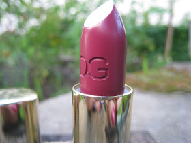 The Non-Blonde: Dolce & Gabbana Classic Cream Lipstick And Liner