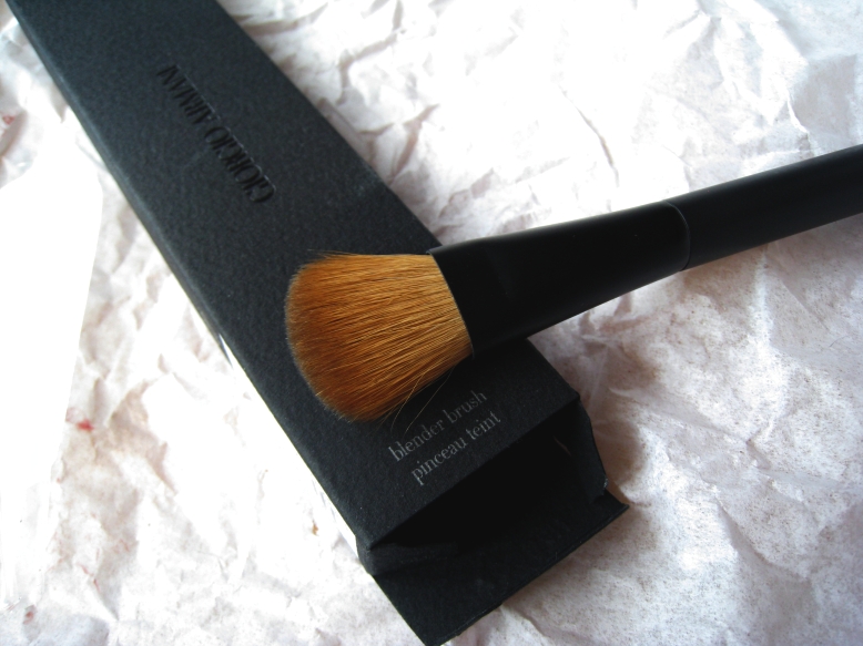 giorgio armani blender brush