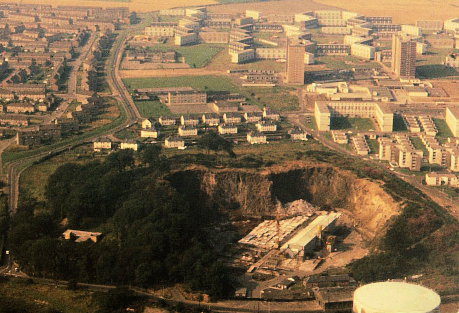 [Longhaugh+Quarry+mid+70s.jpg]