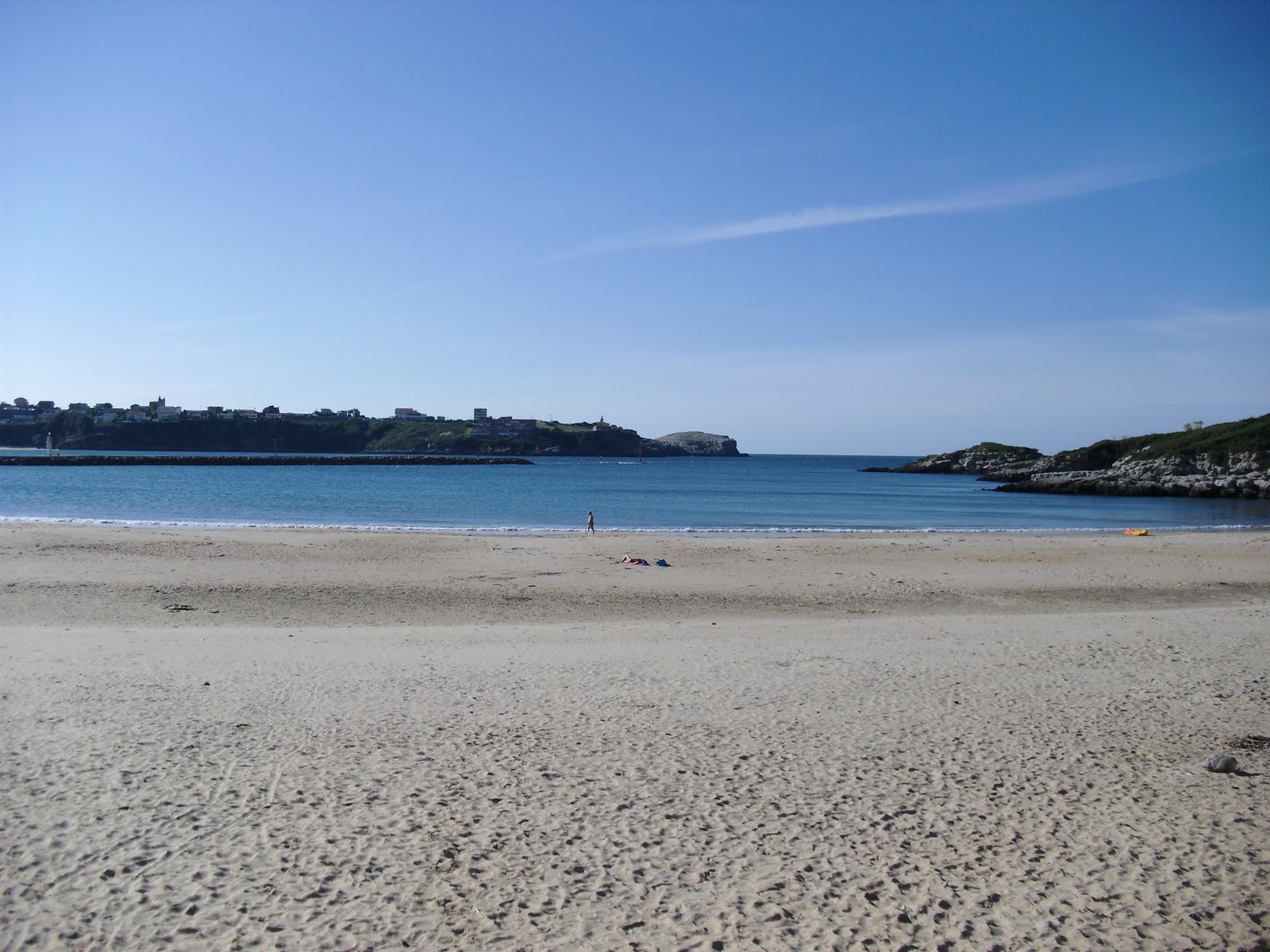 playas y paseos por la costa PLAYA DE CUCHIA