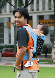 Step-By-Step Wearing Instructions For Back Carry (With Help)