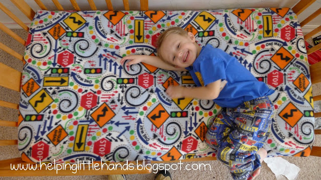 Create Kids Couture: Kid Project: No-Sew Double Layer Fleece Blanket with  Ties