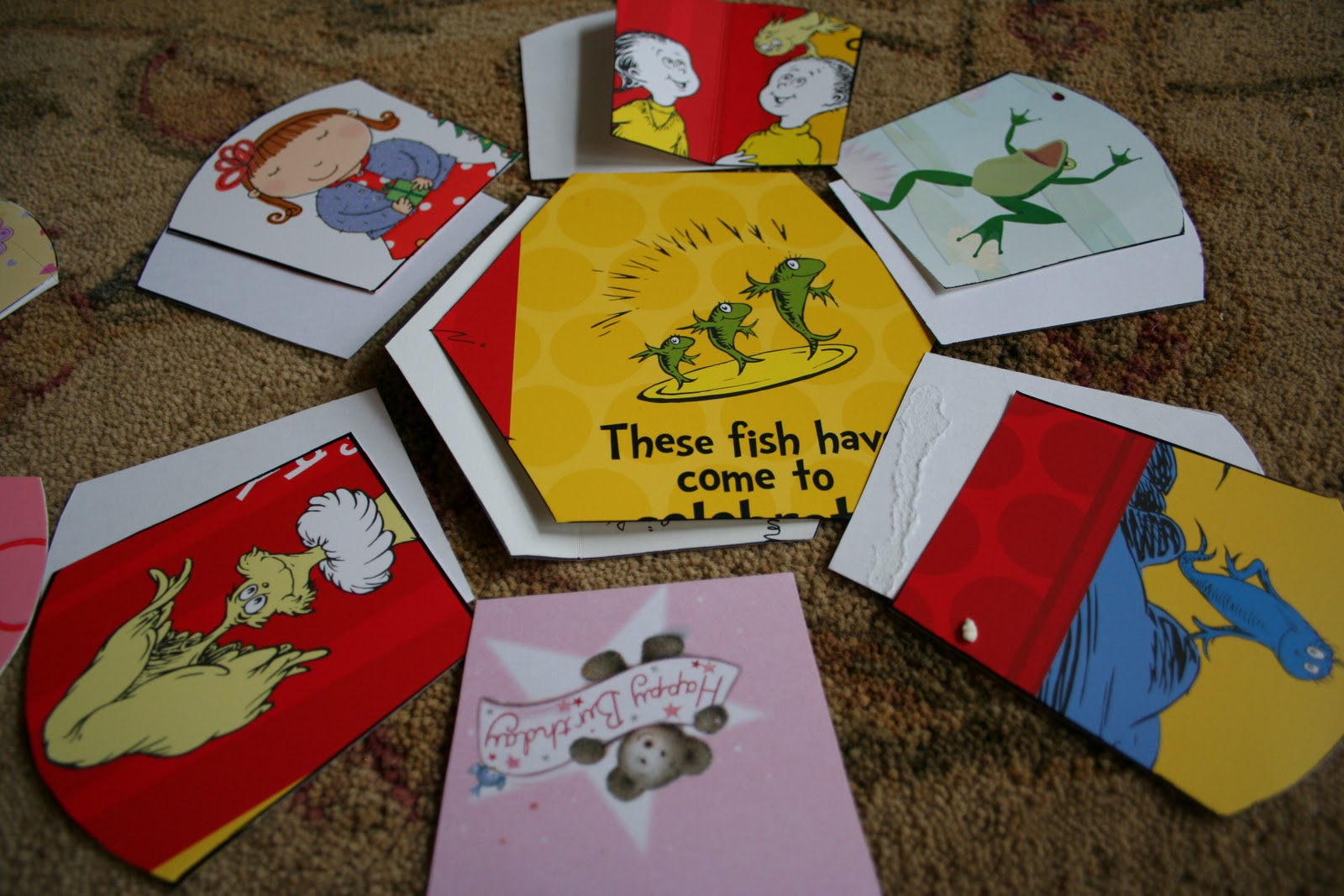 Pink and Green Mama: * Valentine's Day Craft: Recycled Valentine's Day