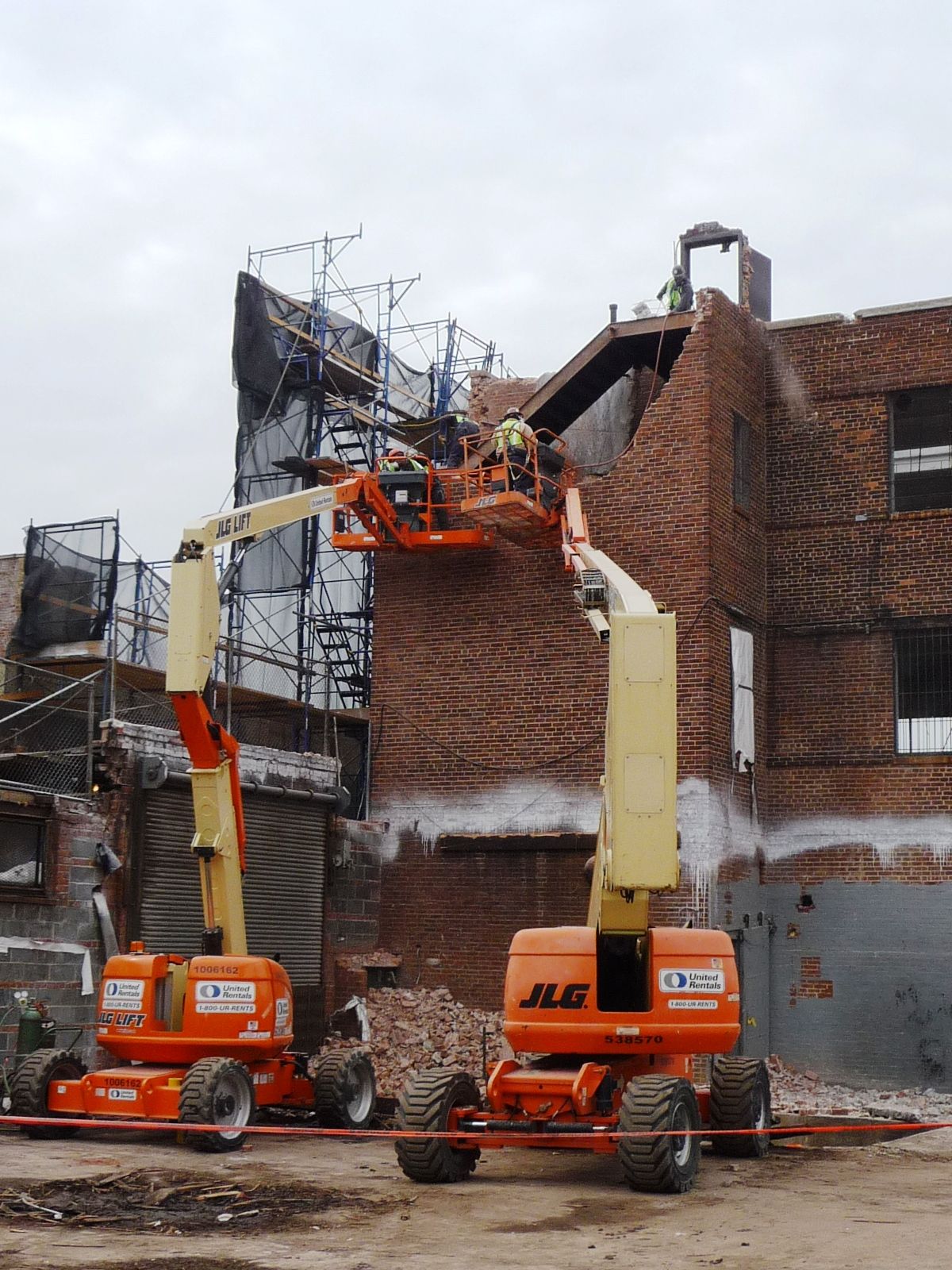 Rigging, Demolition & Dismantling Contractors October 2010