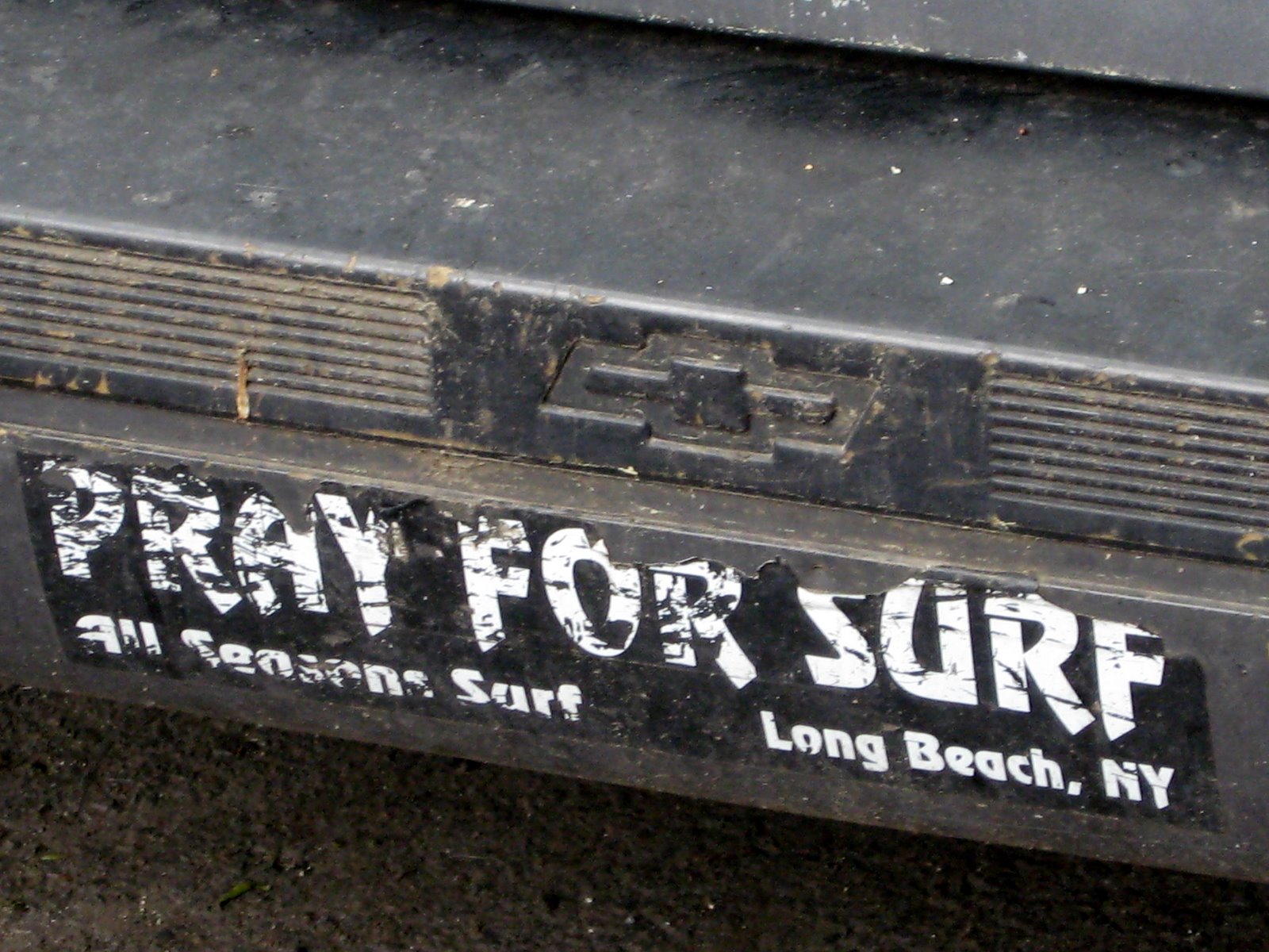 [pray_for_surf_2.jpg]