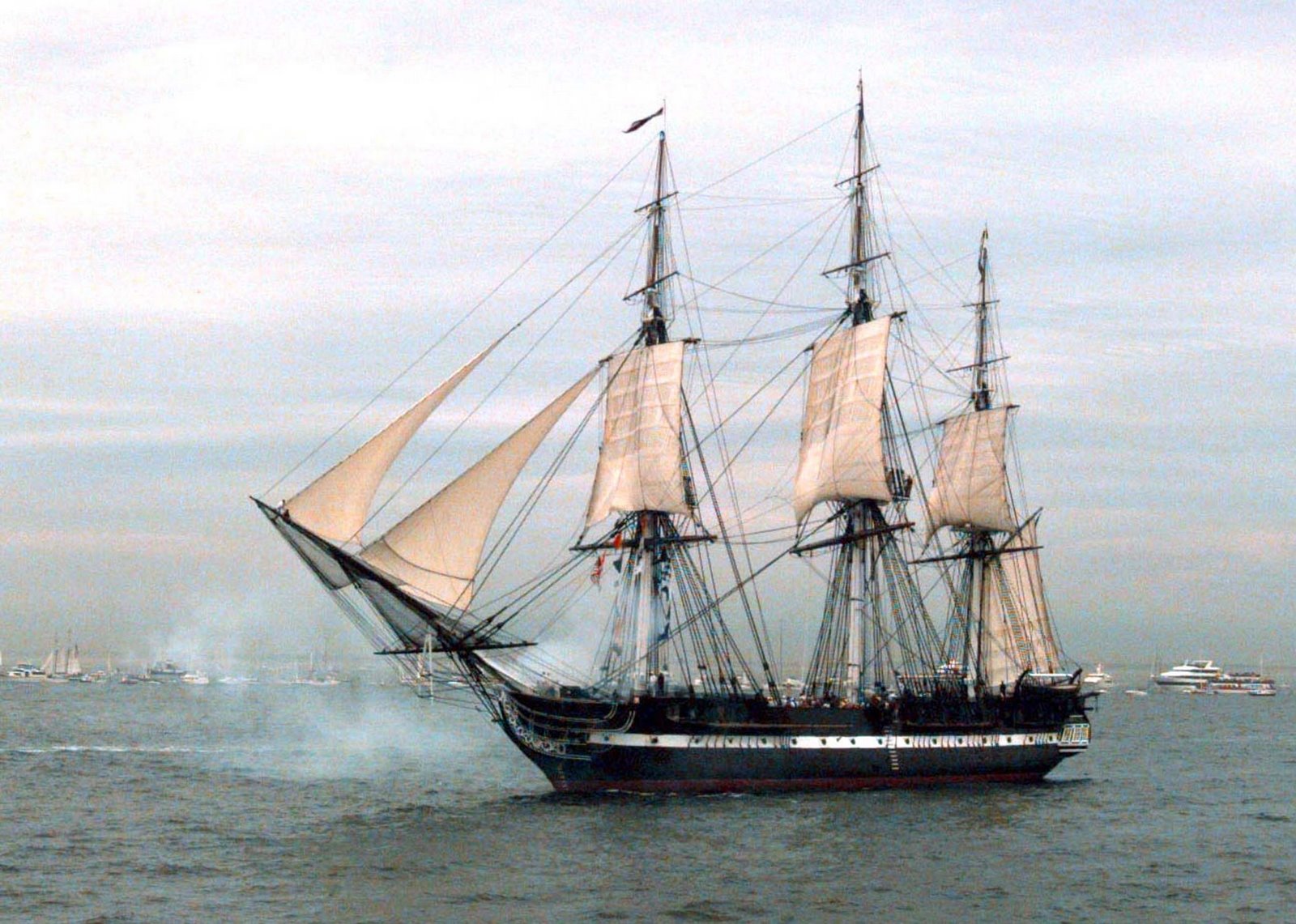 [uss_constitution.jpg]