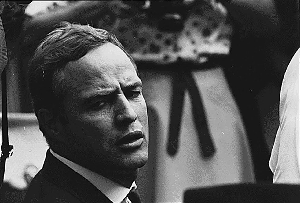 [Marlon_brando.jpg]