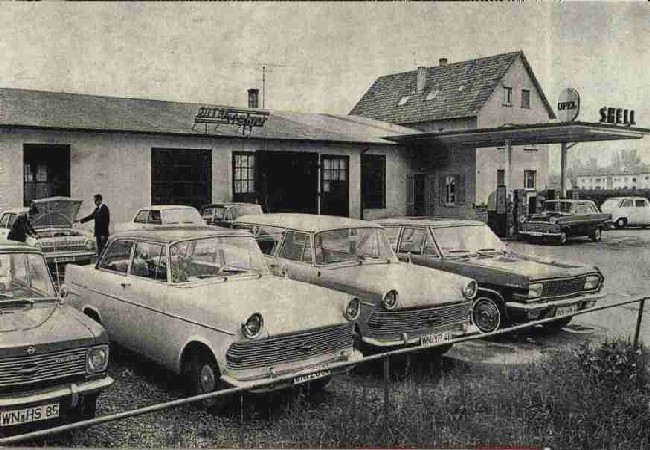 [auto+dealership.jpg]