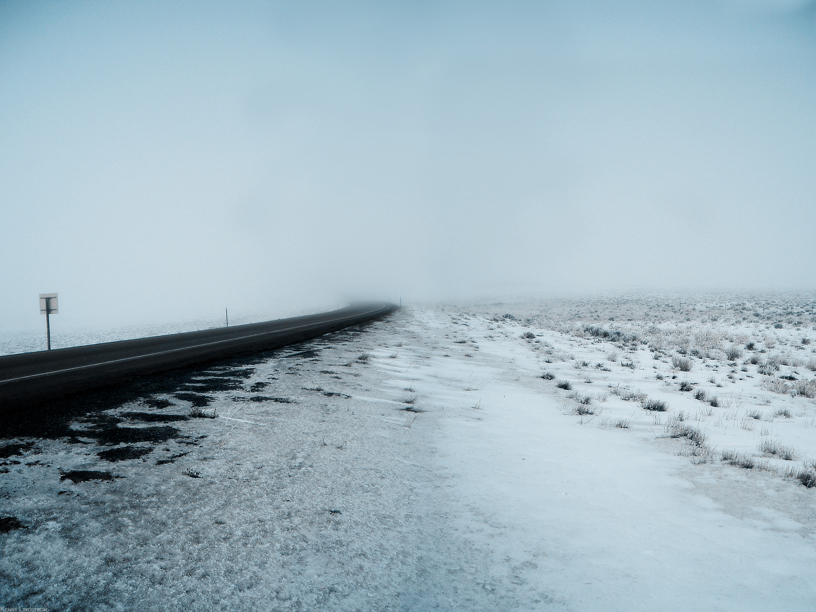 https://1.bp.blogspot.com/_TcwbPuj2SZ0/TEBJzqgo2dI/AAAAAAAAQ3c/MqfWJnitW2w/s1600/Winter-Road-Desktop-Background.jpg