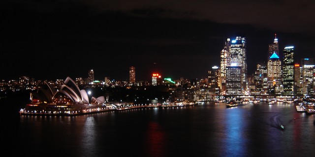 Nuit sur Sydney Opera et City