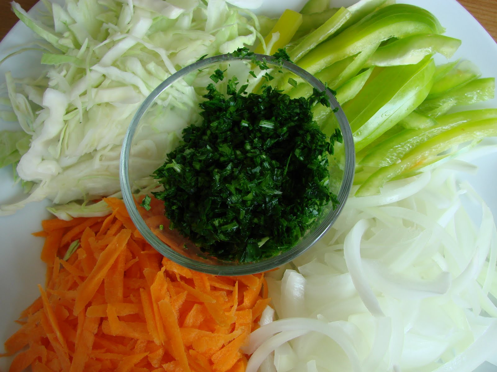 Halal Mama Spring Rolls with Sweet and Sour Sauce