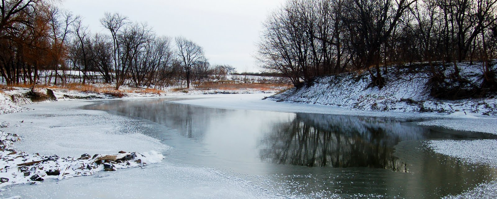 [winter+river.jpg]