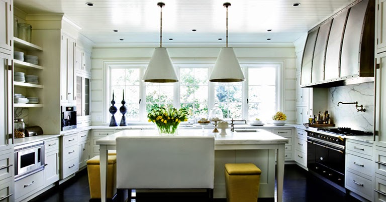 Limestone & Boxwoods: Bench Seating In The Kitchen