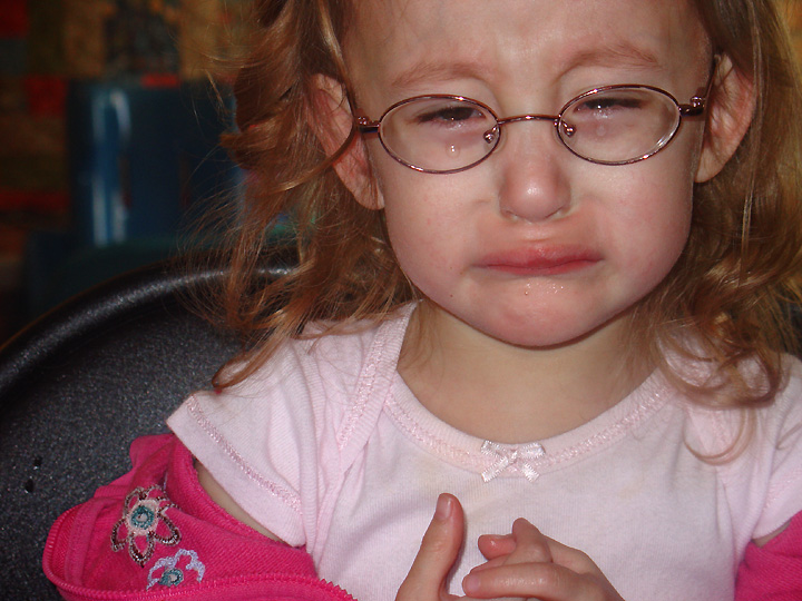 [2007.03.23HollandCrying.jpg]