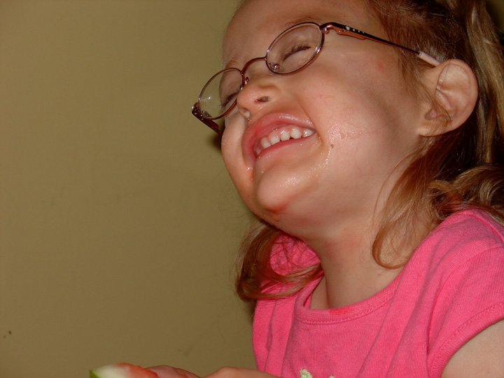 [2007.09.11HollandSillyFace.jpg]