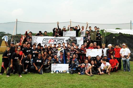 [SPNS09_Leg2_383.jpg]