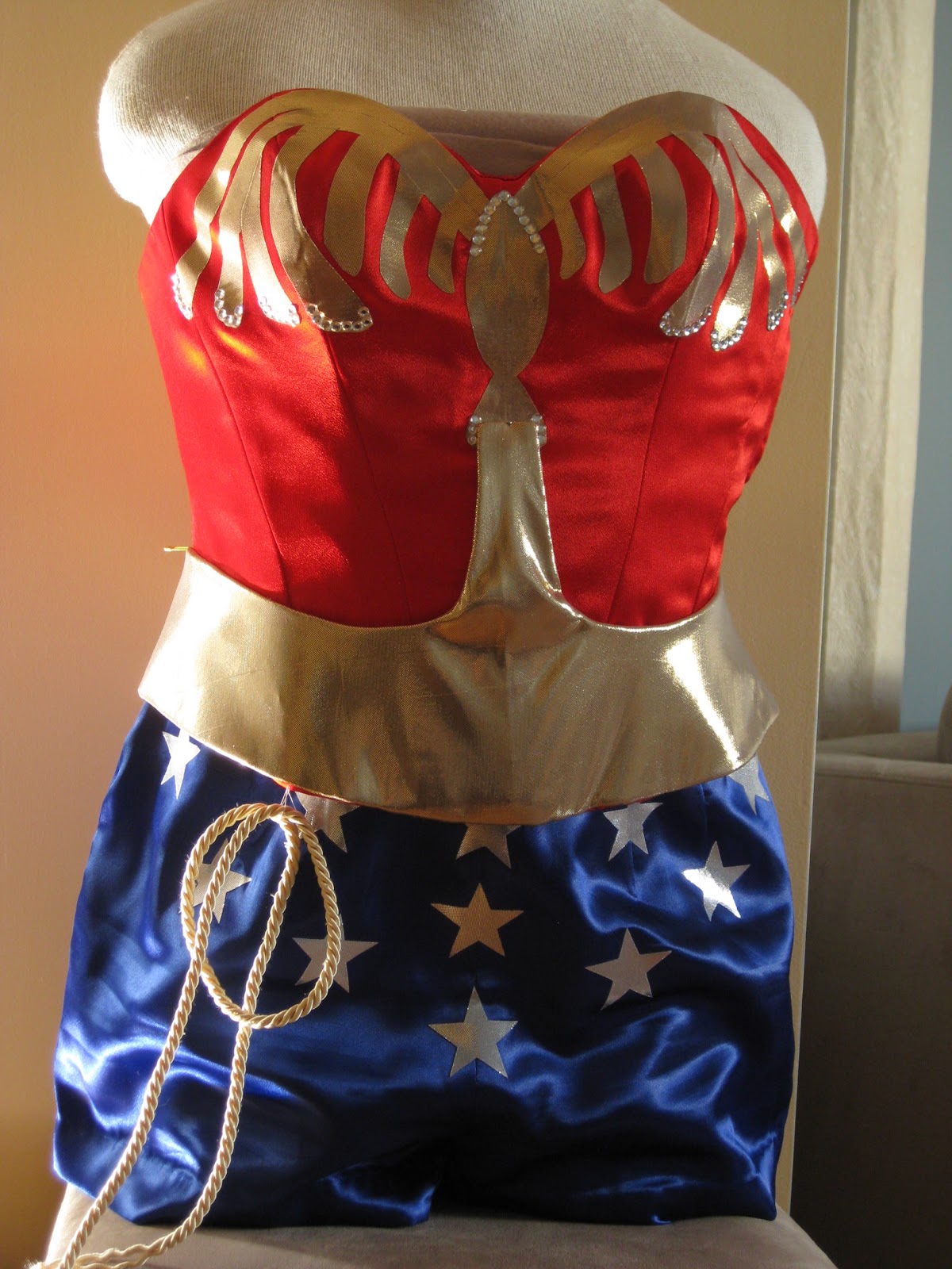 Daring Dressmaker: Halloween 2010 Part One: Wonderwoman!