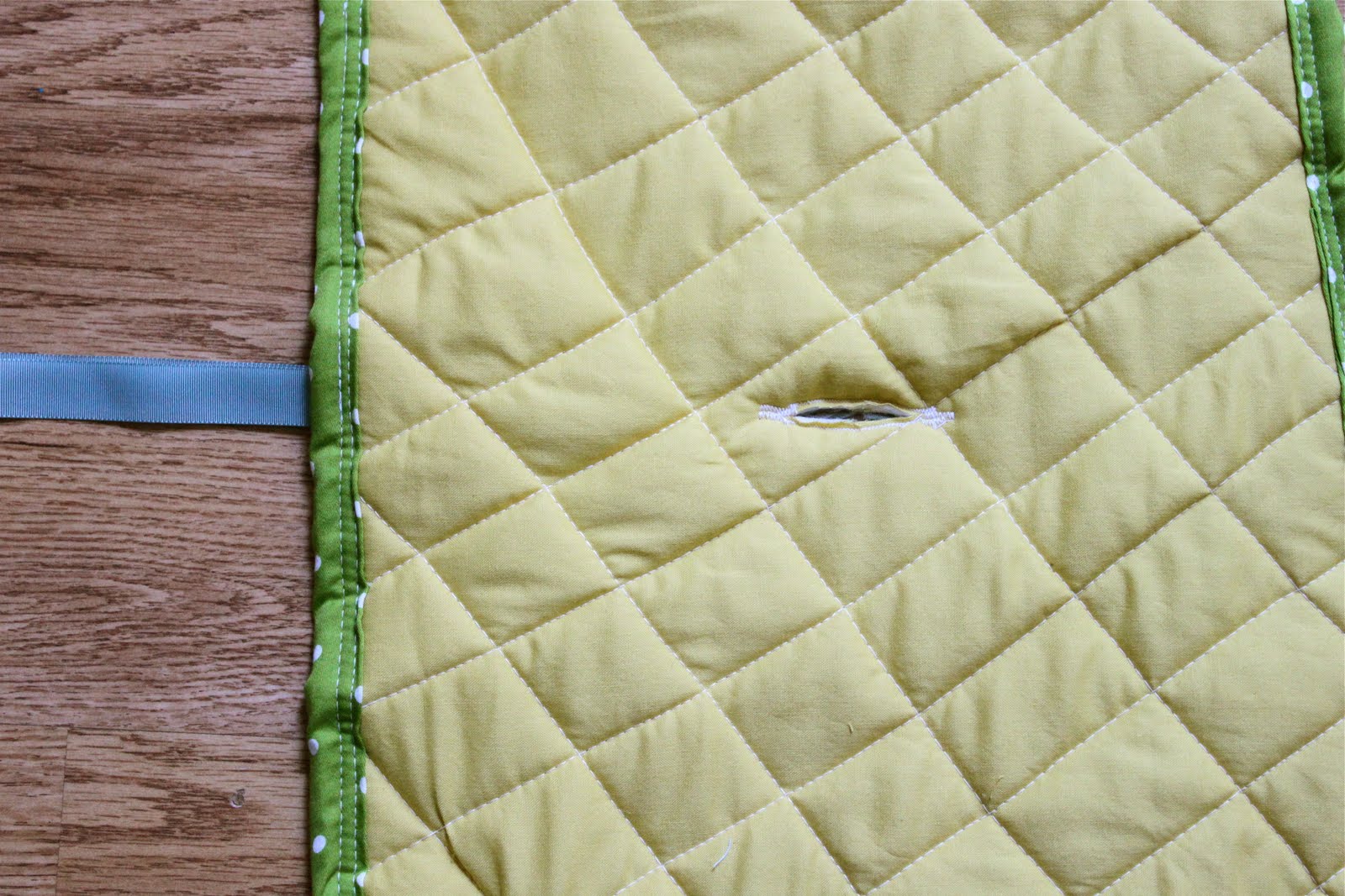 Smile and Wave High Chair Seat Cover Tutorial