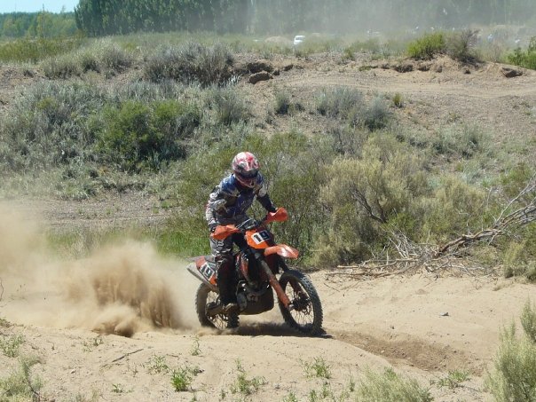 [n1464575741_30196682_2578.jpg]