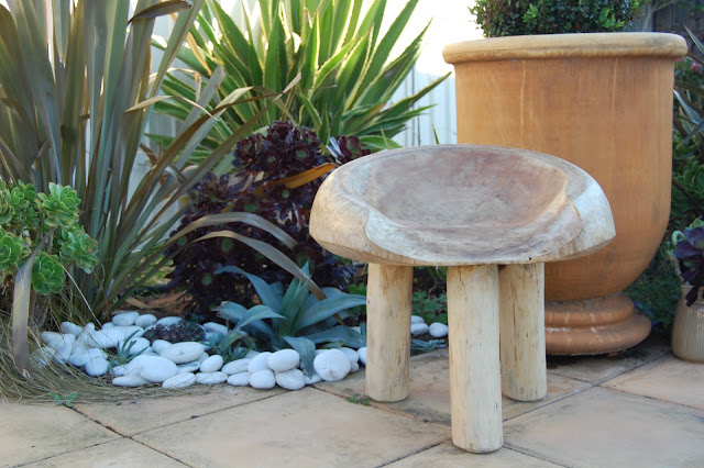 Hometown & Abroad: Blue Feature Wall in My Garden