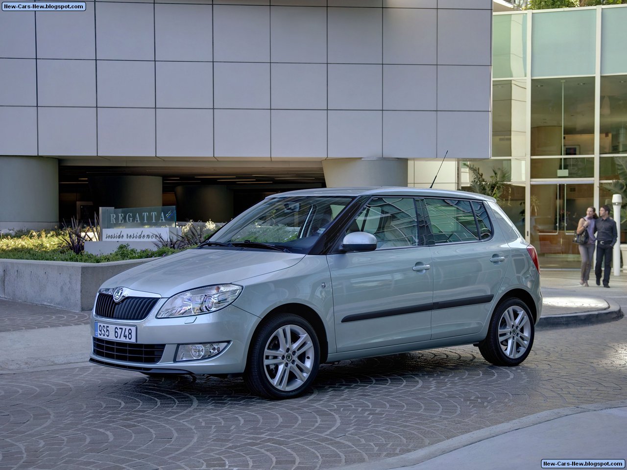 Regal Avalon 12 >> Skoda Fabia (2011) Regal Avalon 12 >> Skoda Fabia (2011)
