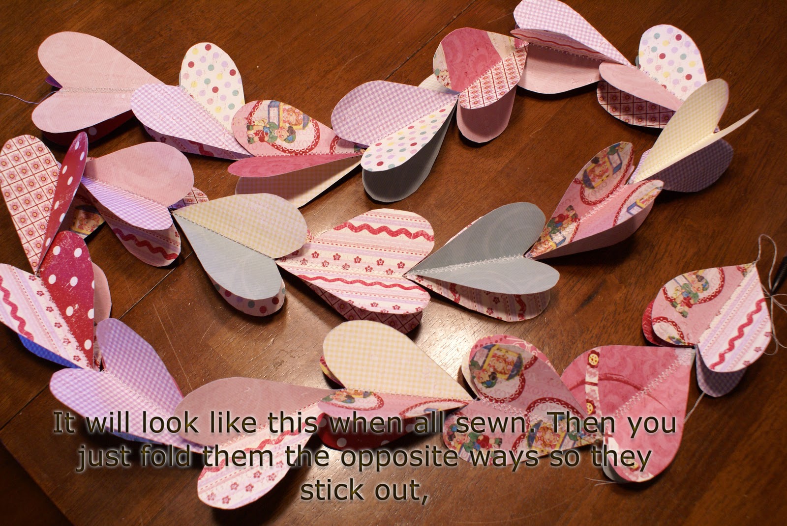 Anne's Vinyl and so much more!: DIY valentine garland