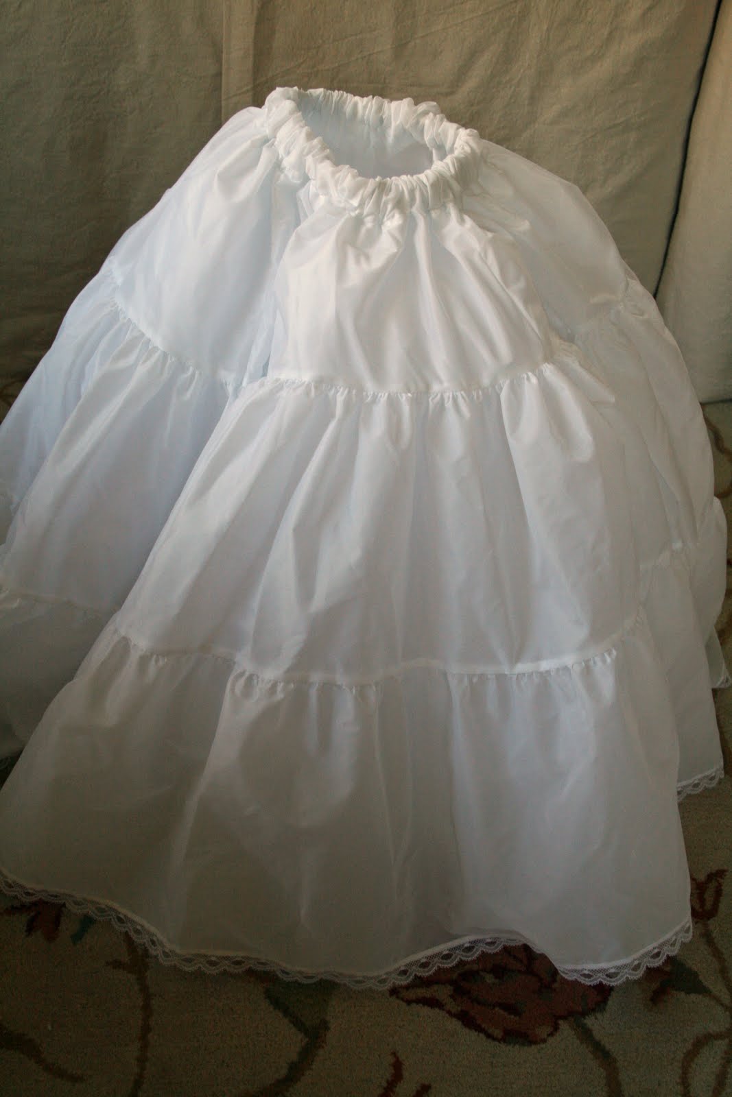 Frills Fluff and Trucks: Wedding Crinoline into Dress Up Skirt Tutorial