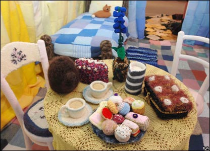 [_44326878_knit4_pa416.jpg]