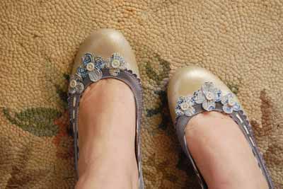 [cuteshoes2.jpg]