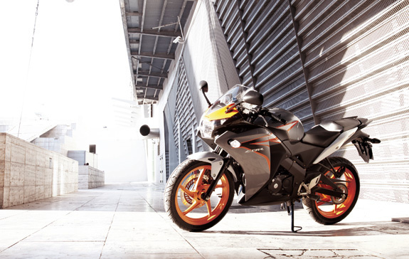 blacklist motodify: CBR 150 R