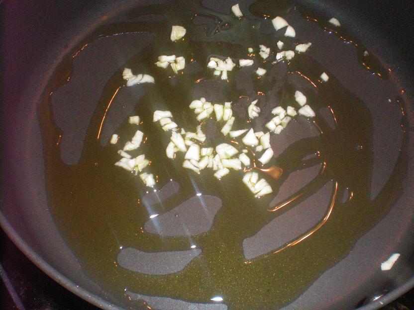 [1+garlic+oil.JPG]
