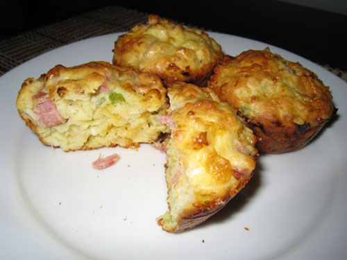 Cottage Cheese and Egg Muffins with Ham and Cheddar Cheese
