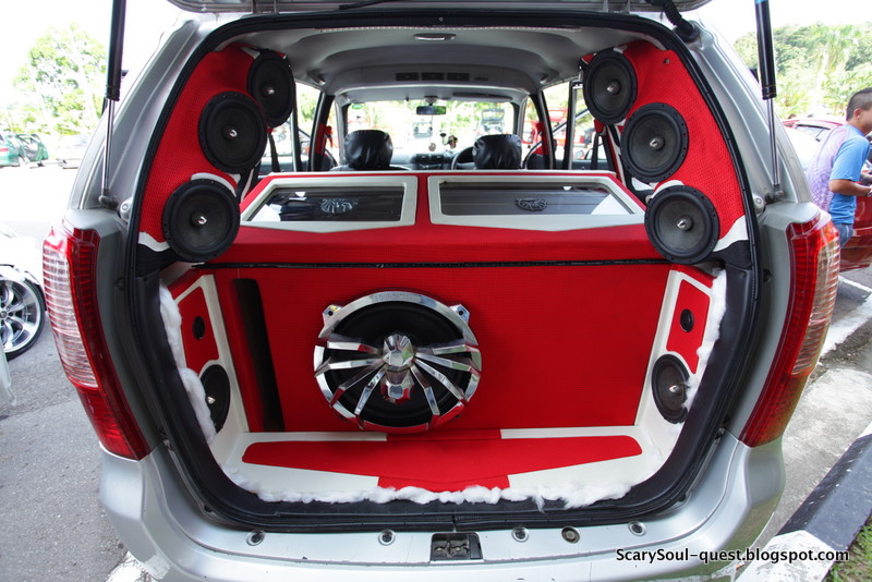 The Quest of The Photographer Wannabe Car Audio Show at the Year End