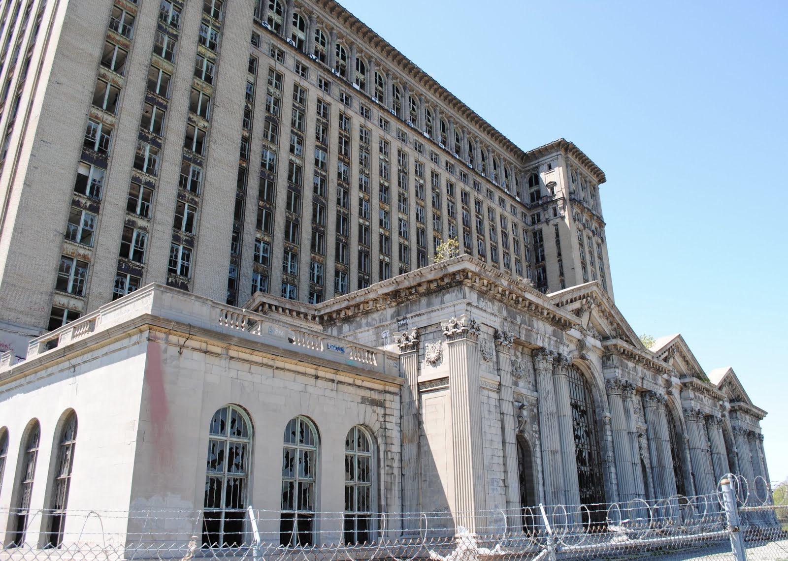 J & C Photography Detroit Train Station
