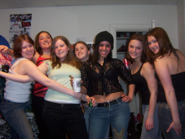 Sexy College Girls Pics College Girls Have Fun And Want
