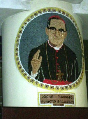 Monseñor Oscar Romero, criptas de catedral Monseñor Romero