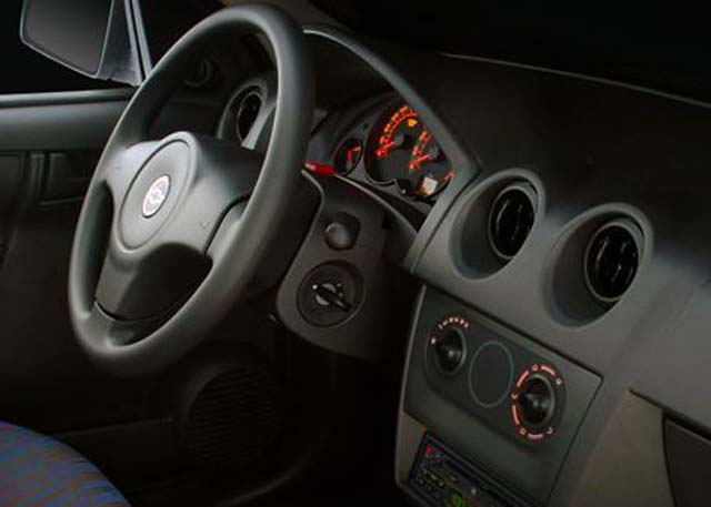 Chevrolet Celta 2011 - Interior