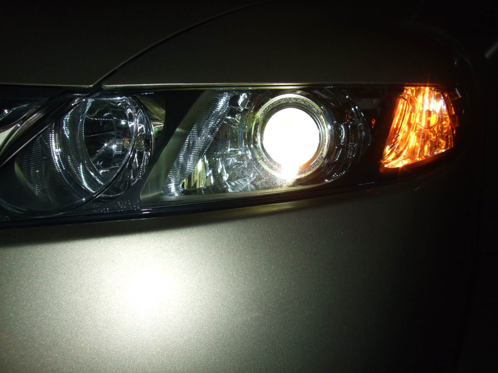 HID ILLUSIONZ Honda Civic SC430 Cayenne Projector HID Retrofit Headlights