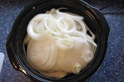 onion slices in crock pot