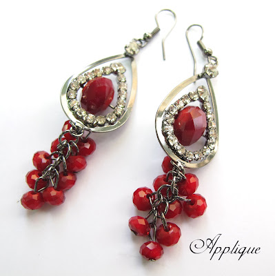 APPLIQUE accessories SHOP: Red beaded crystal earrings