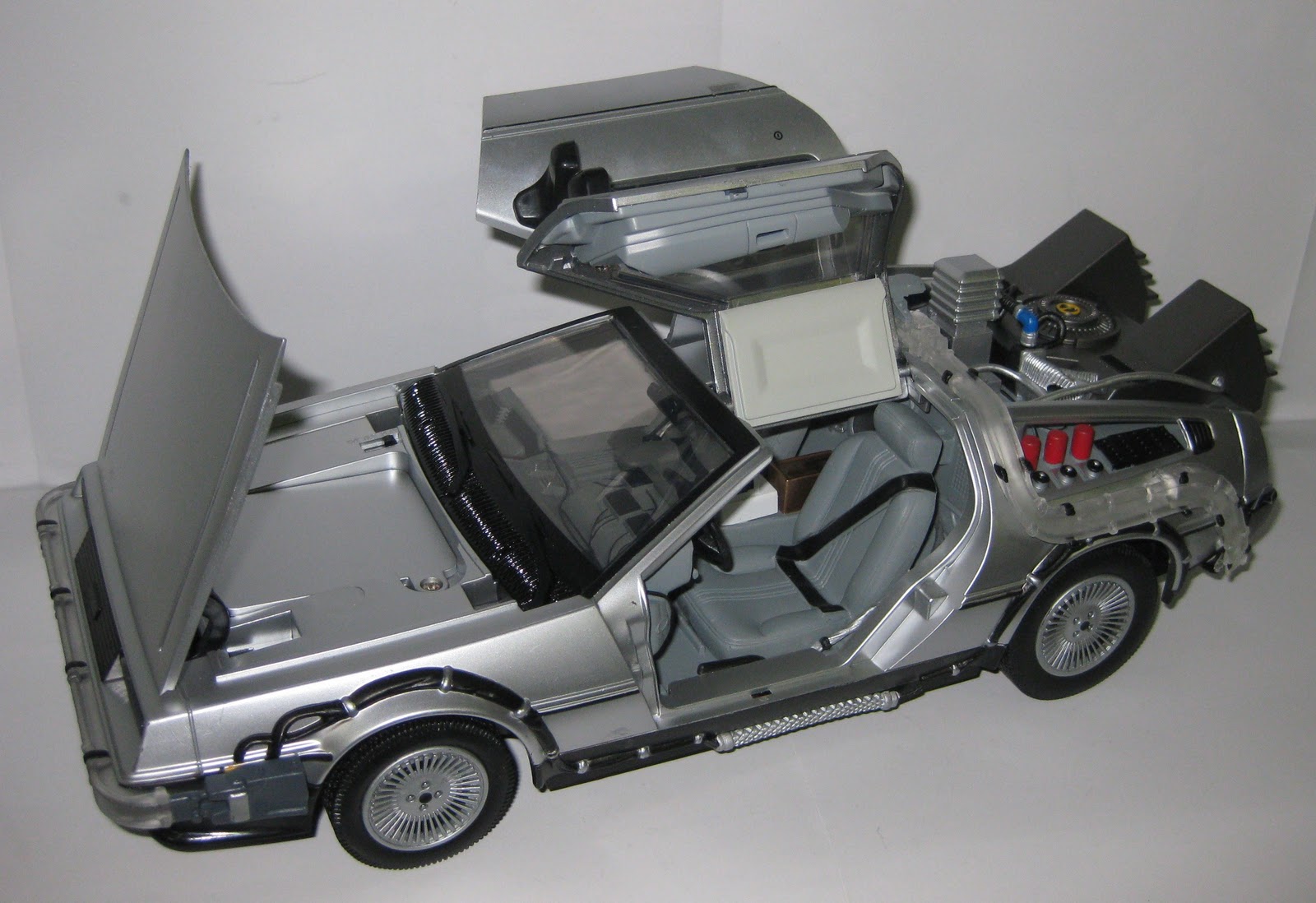 DeLorean time machine Wikipedia