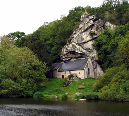 [unique_churches_10.jpg]