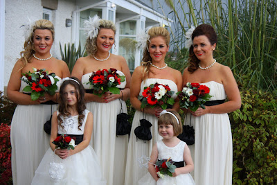 Flower Design Beautiful Bridesmaid's Bouquets: Red, Black & Ivory ...